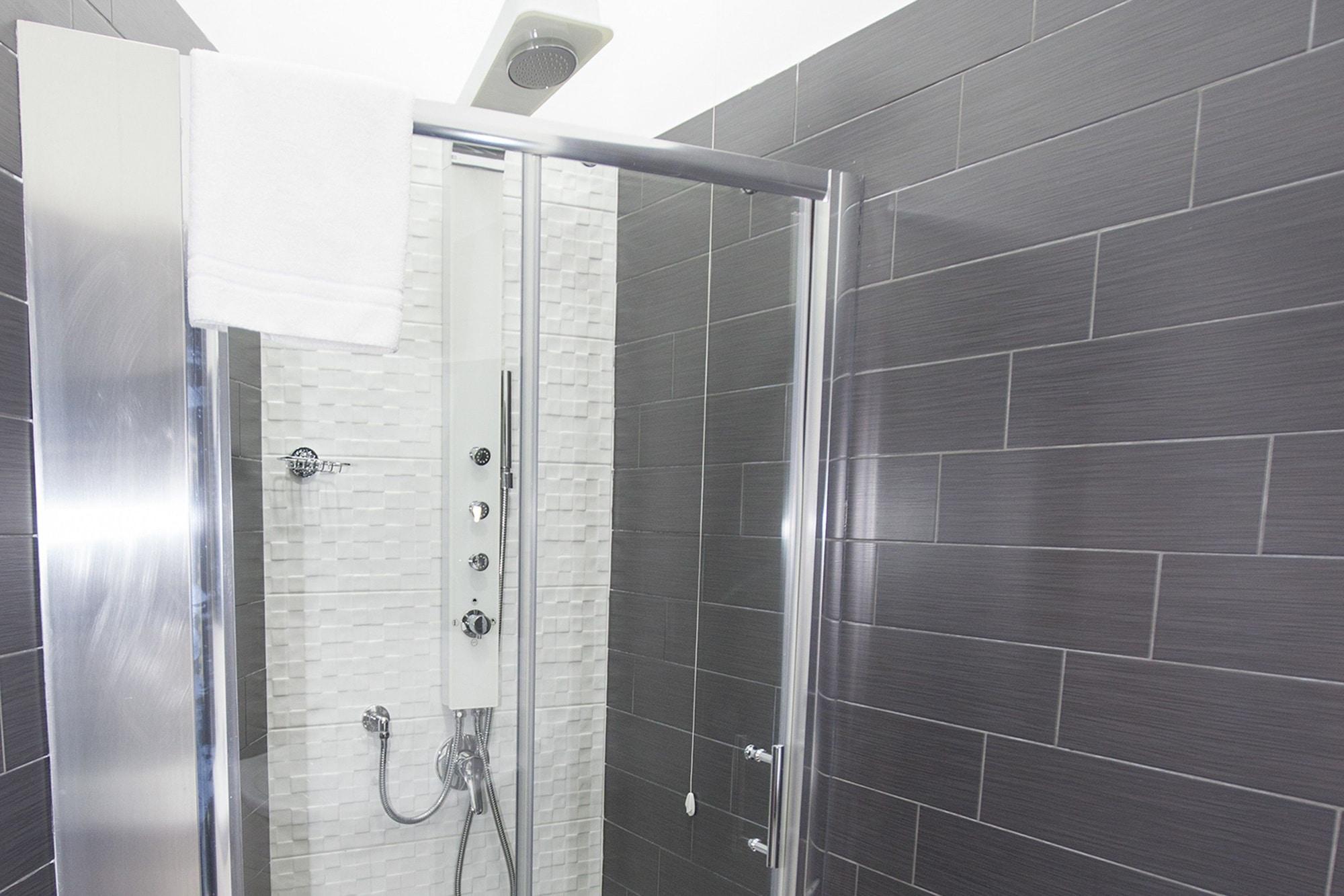 Bed and Breakfast Napoli Garibaldi Square Exterior foto