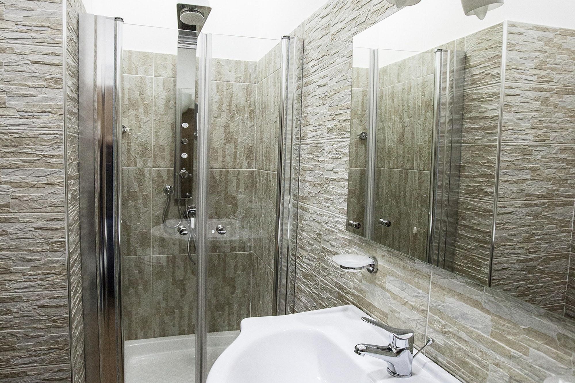 Bed and Breakfast Napoli Garibaldi Square Exterior foto