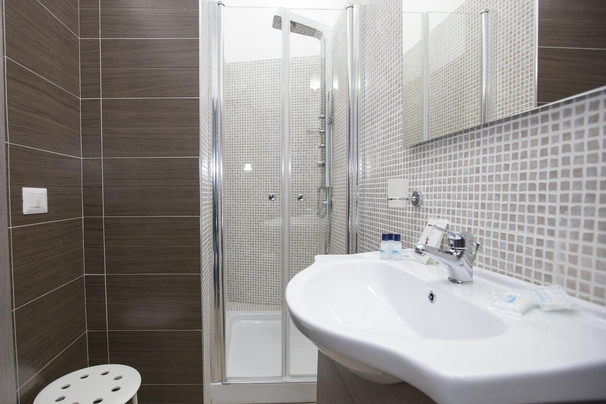 Bed and Breakfast Napoli Garibaldi Square Exterior foto
