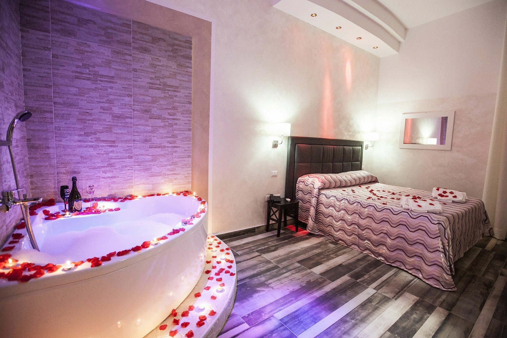 Bed and Breakfast Napoli Garibaldi Square Exterior foto